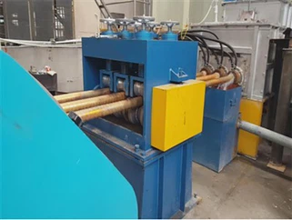 Stroj na horizontálne odlievanie medi